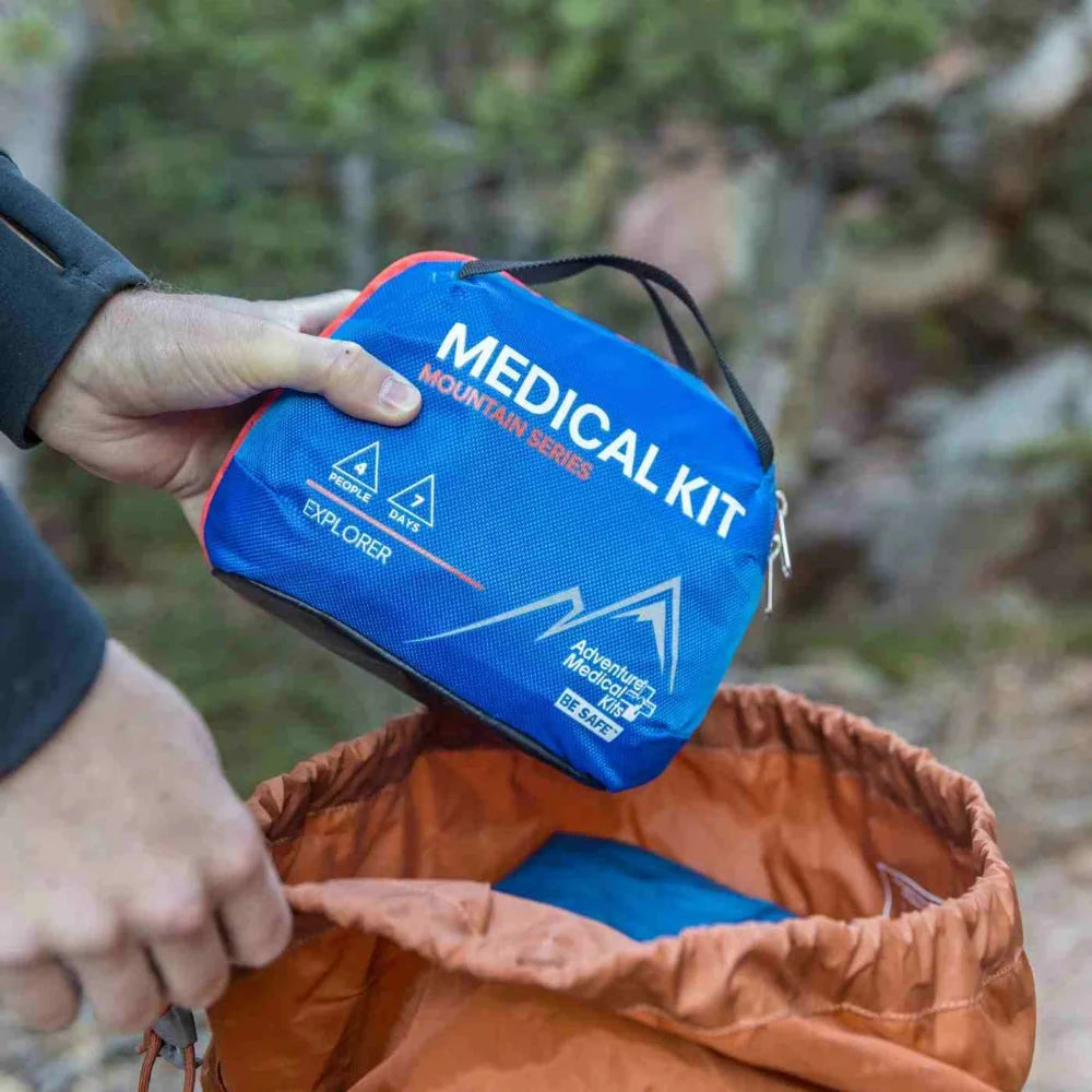 Trousse Mountain Explorer Kit de Adventure Medical Kits - Pagaie Québec