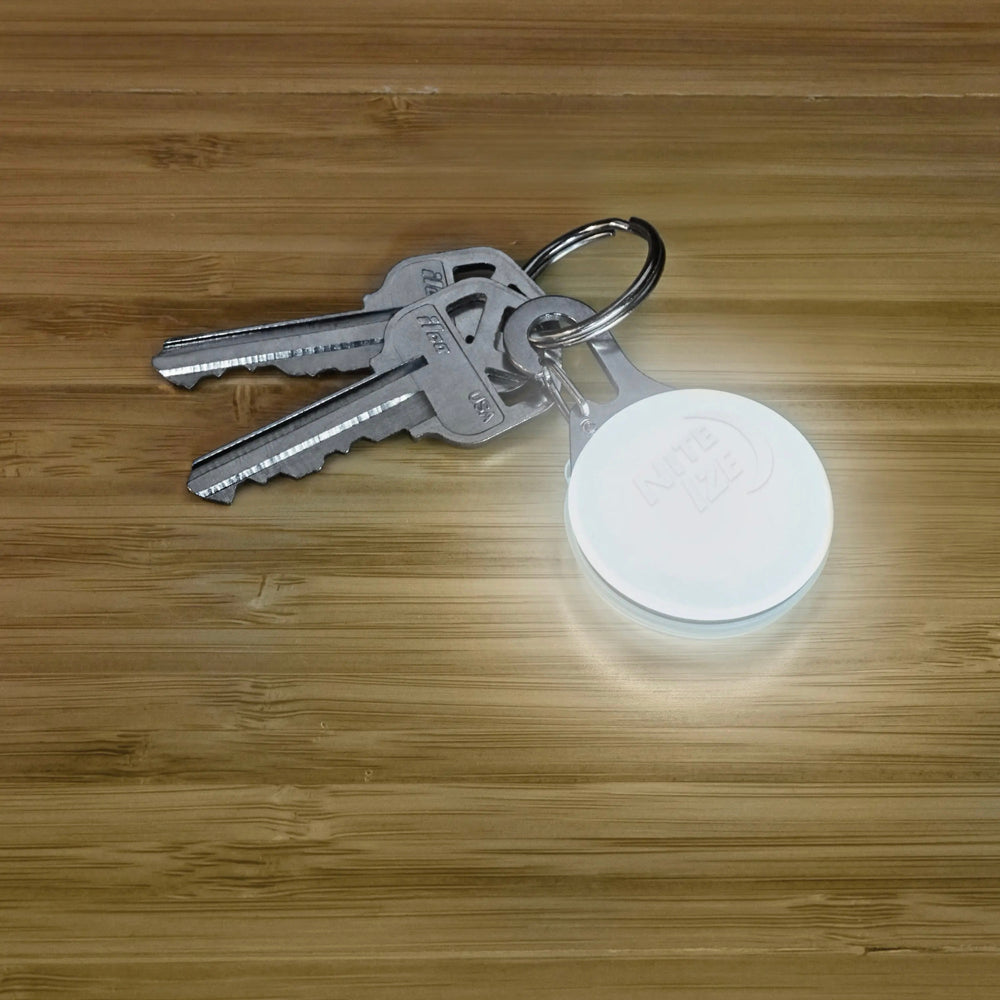 Lumière SpotLit rechargeable de Nite Ize - Pagaie Québec
