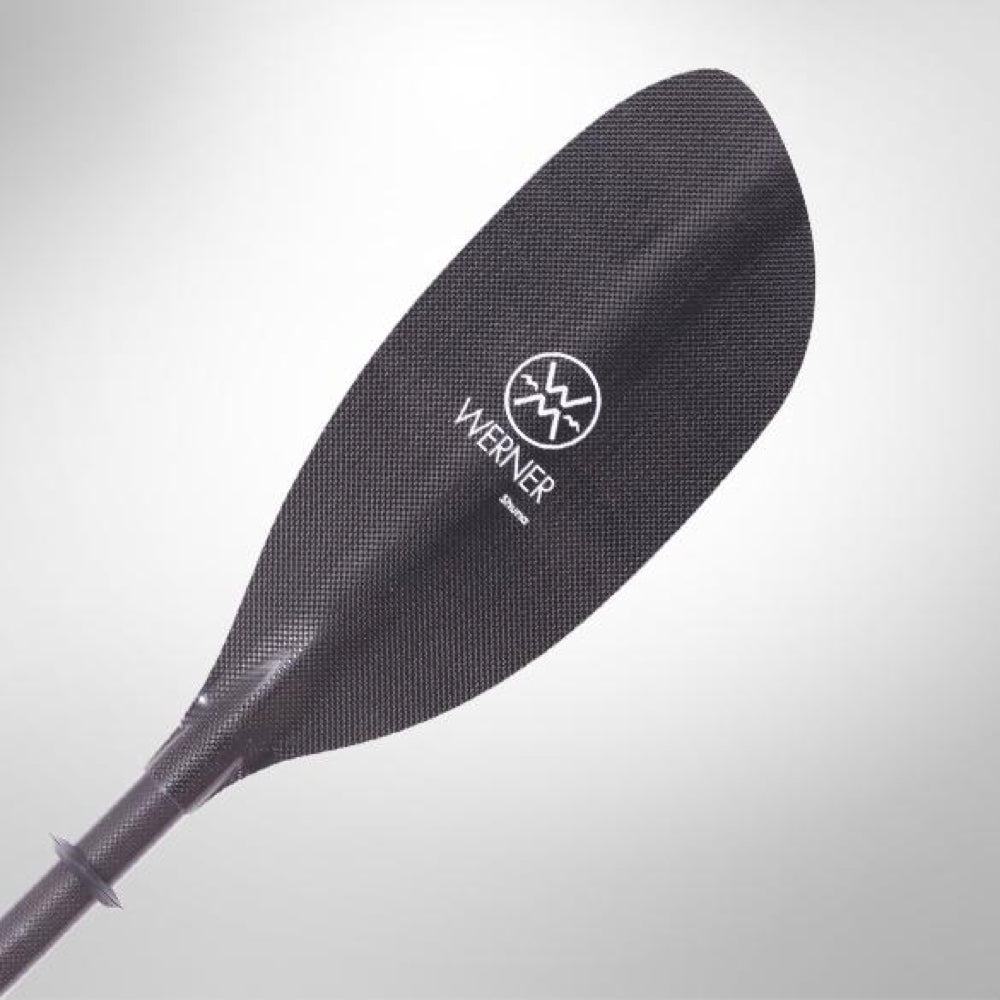 Pagaie Shuna Carbone 2pc manche ergonomique de Werner - Pagaie Québec