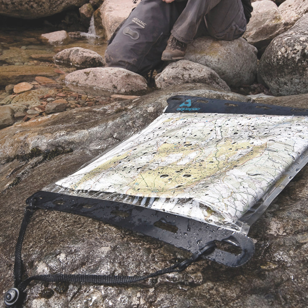 Étui étanche pour carte Lightweight Map Case de Aquapac - Pagaie Québec