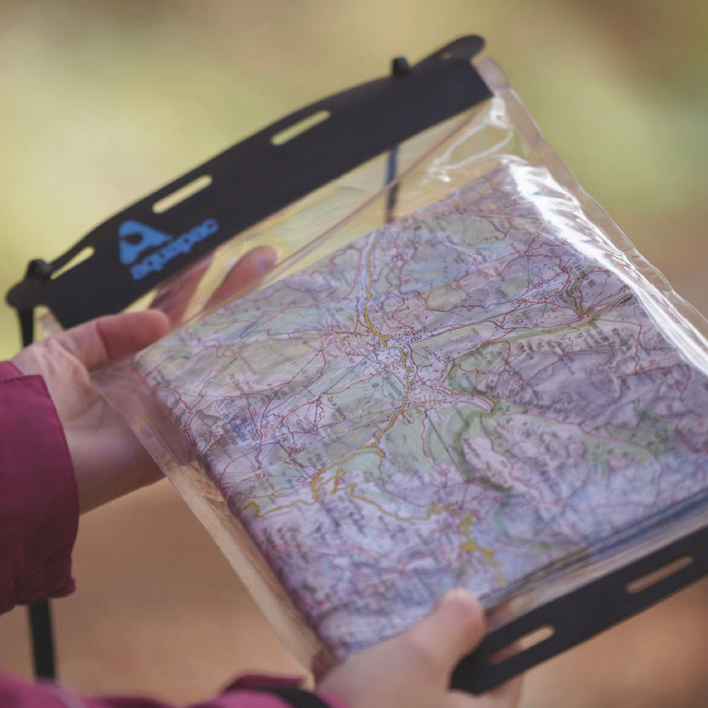 Étui étanche pour carte Lightweight Map Case de Aquapac - Pagaie Québec